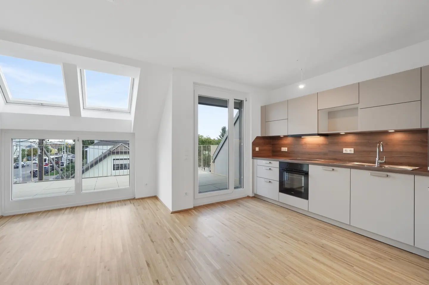 Moderne Erstbezug-Mietwohnungen mit privaten Freiflächen und Garage im 21. Bezirk