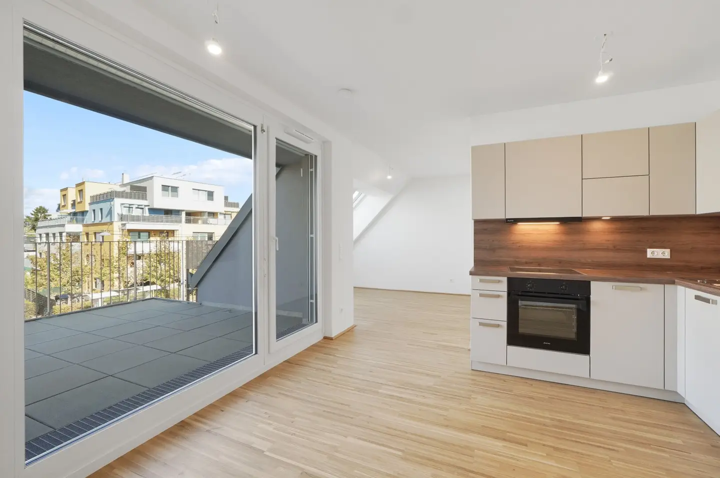 Moderne Erstbezug-Mietwohnungen mit privaten Freiflächen und Garage im 21. Bezirk