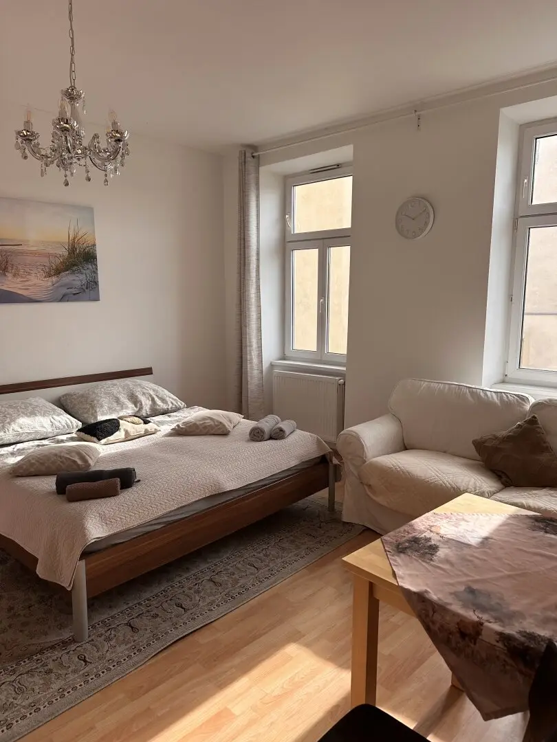 Charmanter Altbau mit Potenzial – Sanierungsbedürftig.! - Nähe U4 und U6  Spittelau
