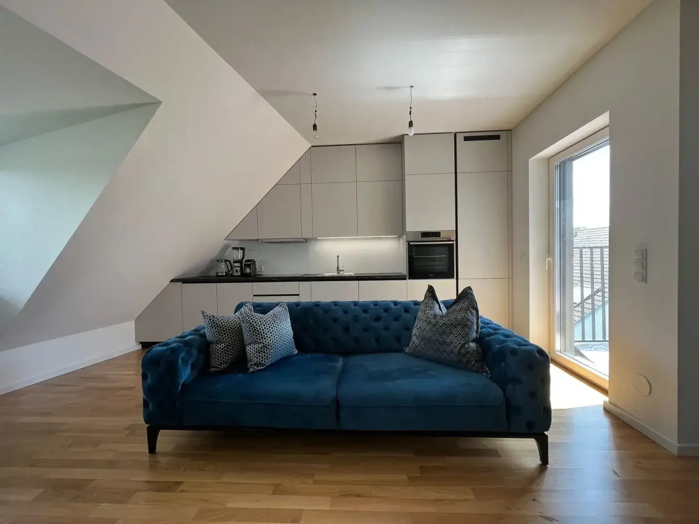 Exklusive 2-Zimmer-Dachgeschosswohnung mit Terrasse in Oberlaa – U1 Neulaa in 5 Gehminuten erreichbar!