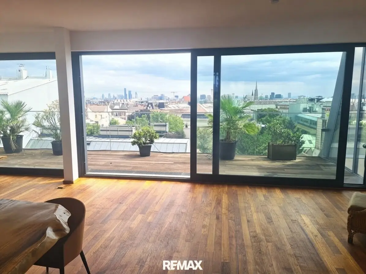 Wien zu Füßen – lichtdurchflutetes Penthouse mit zwei Blickrichtungen – 168m² Wohntraum um 2,98 Mio. €!