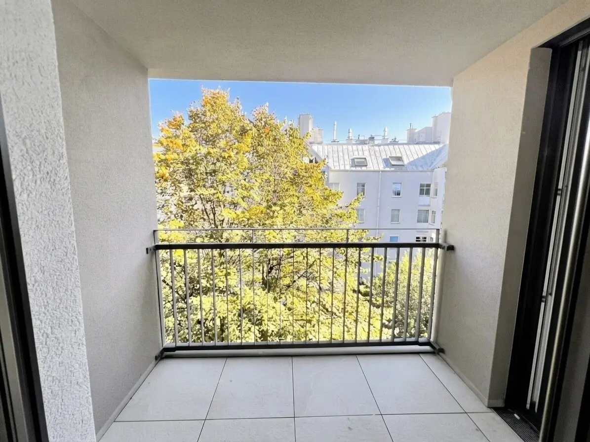 Hochwertige Neubau 3 Zimmer Wohnung mit Loggia perfekt für Familie - Tiefgaragenplatz möglich
