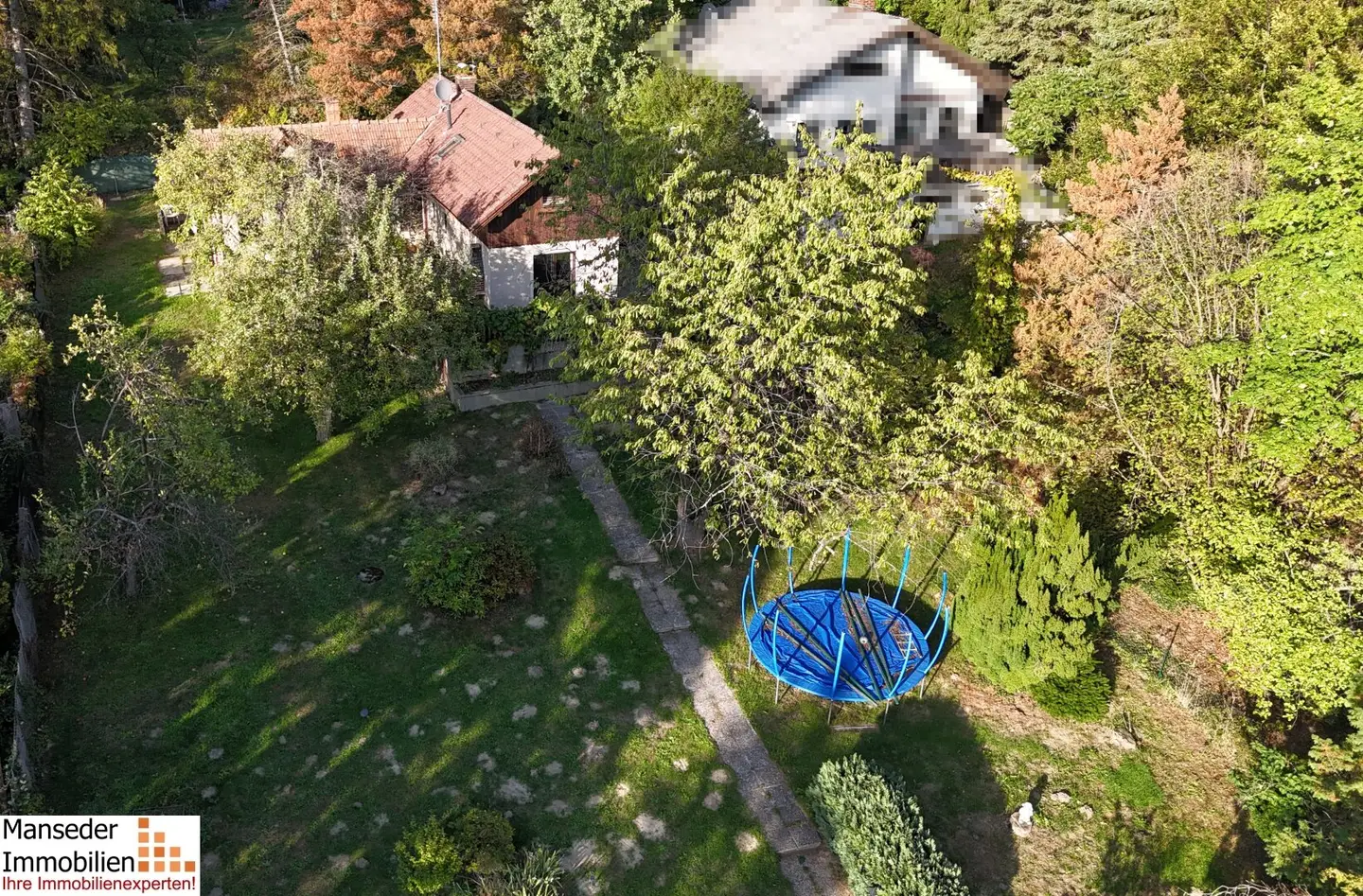 SÜDSEITIGE AUSGERICHTETES GRUNDSTÜCK mit LEICHTER HANGLAGE IN EICHGRABEN!