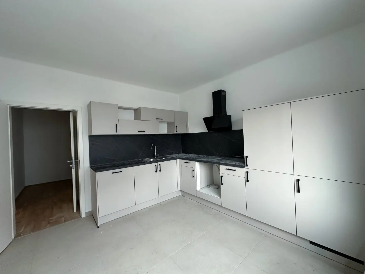 2.5-room rental apartment with balcony in Graz, suitable for flatshare – Merangasse (near university)