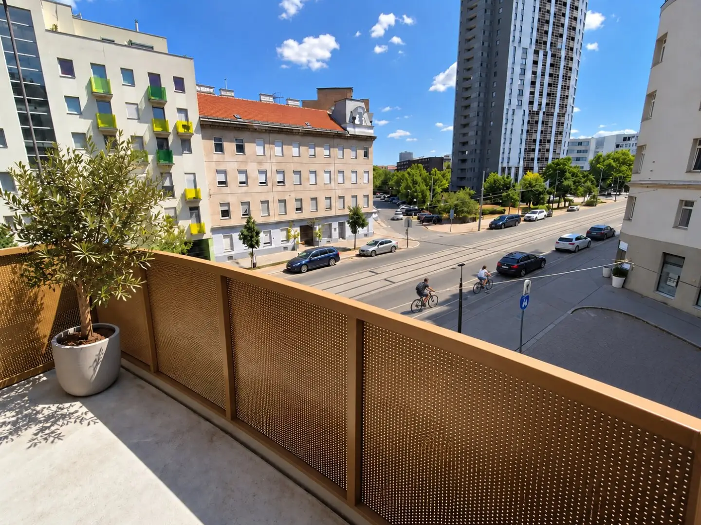Used 84.32 m2 old building apartment plus 4.6 m2 balcony Distant view 2nd floor with lift (Top 30)