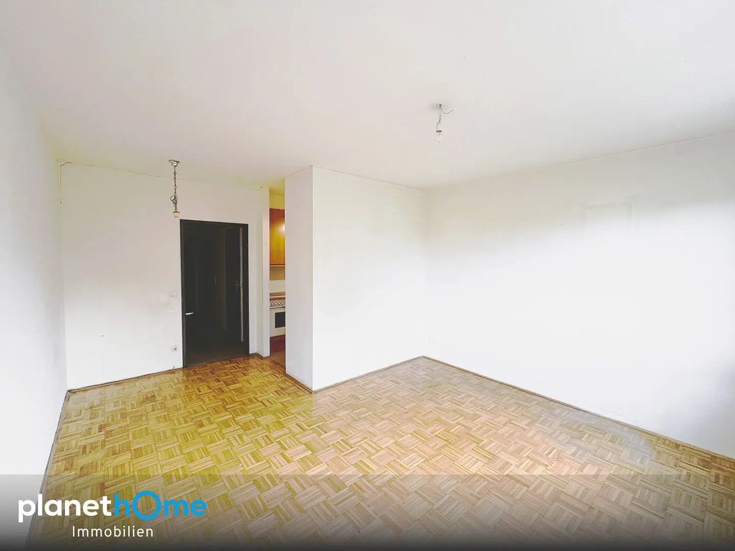 Wohnzimmer - Blick zur Kueche