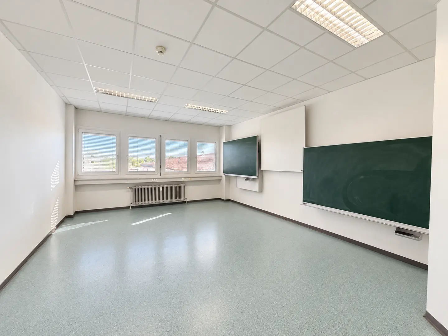 Helle Seminarräume mit flexiblem Schnitt Wohnung