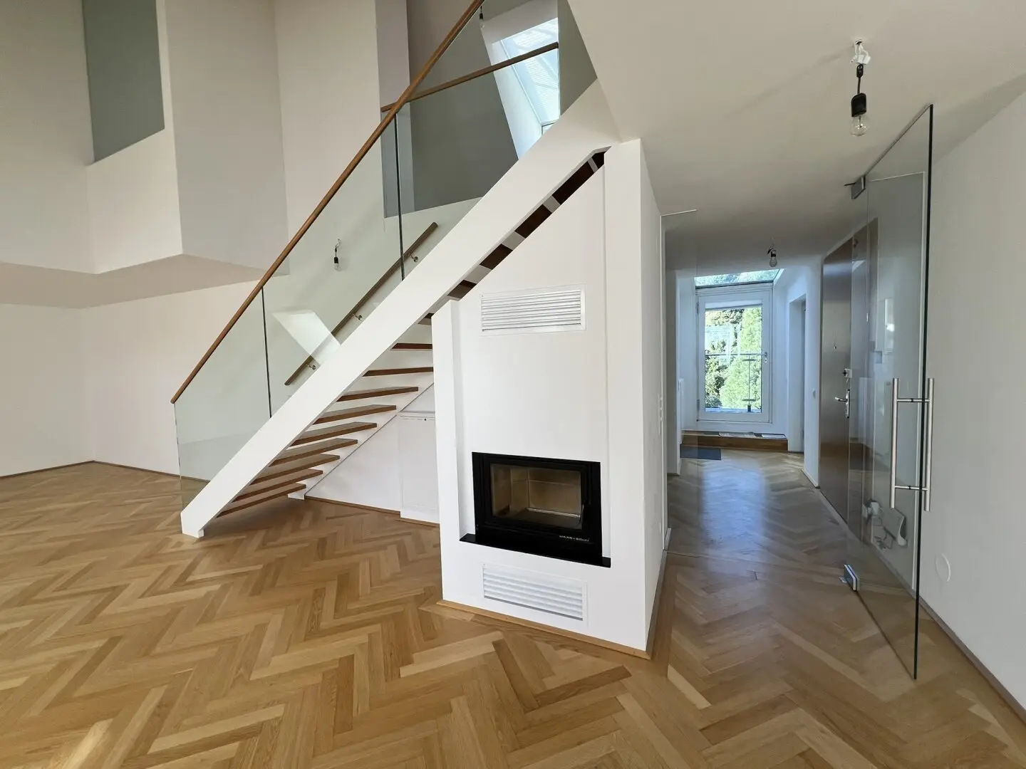 Exklusives Wohnen in Döblinger Bestlage - Dachgeschossmaisonette mit Ausblick (!)