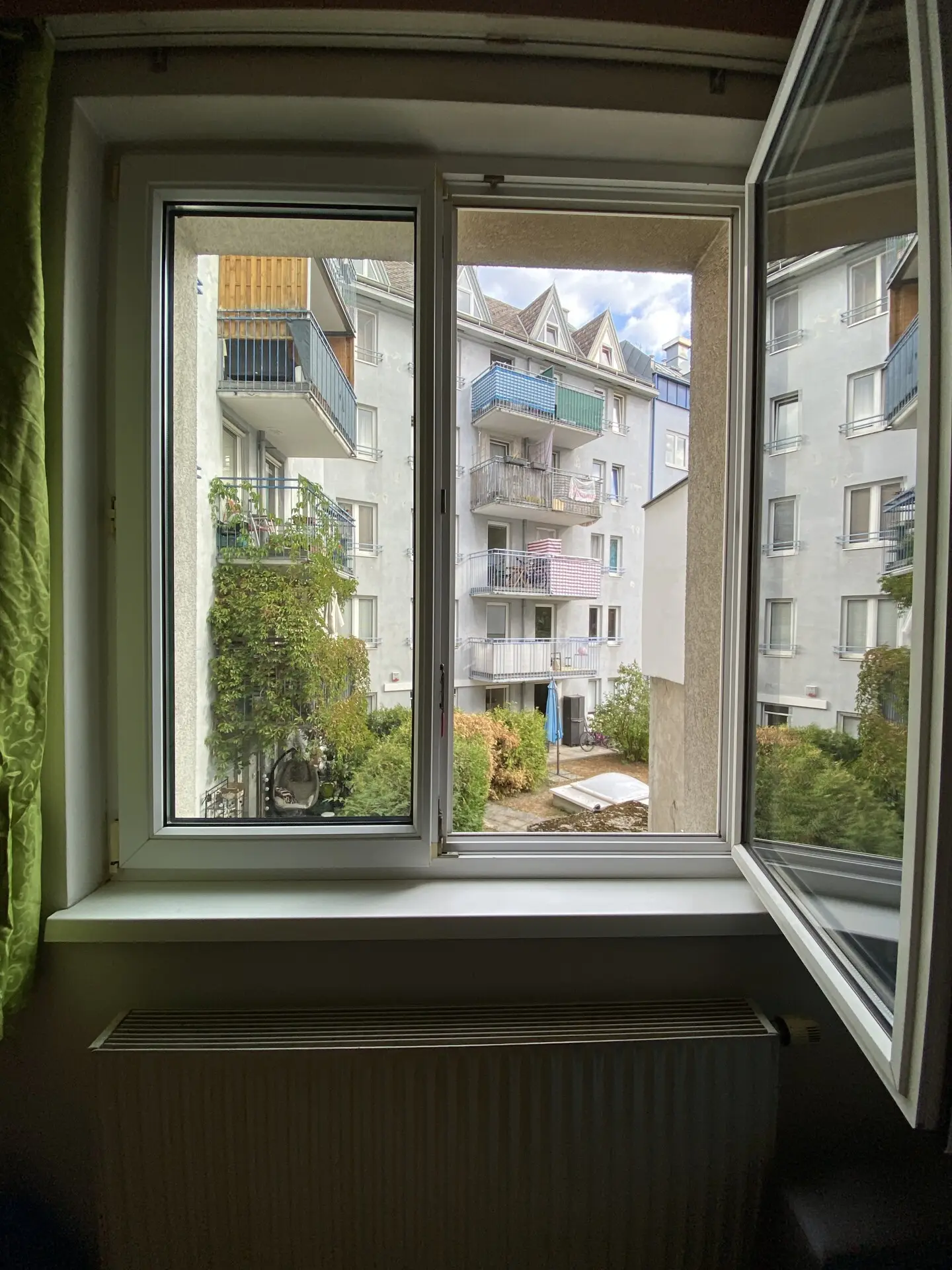 Hofseitige Wohnung mit Balkon und Lift ideal für Anleger