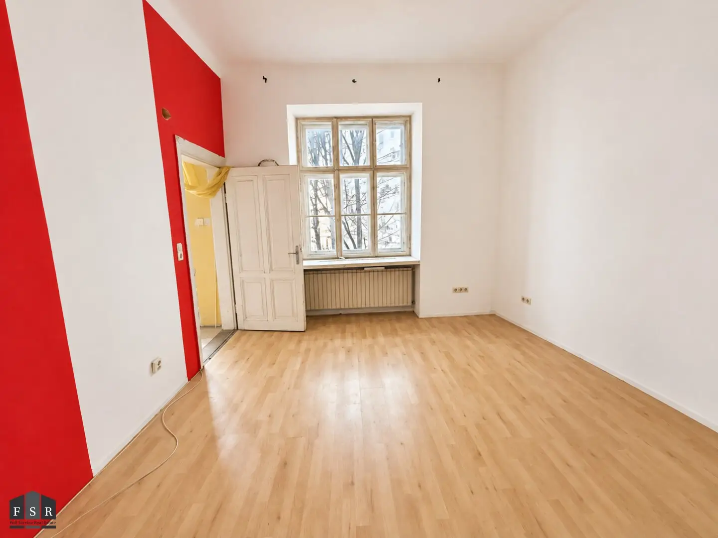 Smarte 1,5-Zimmer-Wohnung mit Balkon (sanierungsbedürftig)