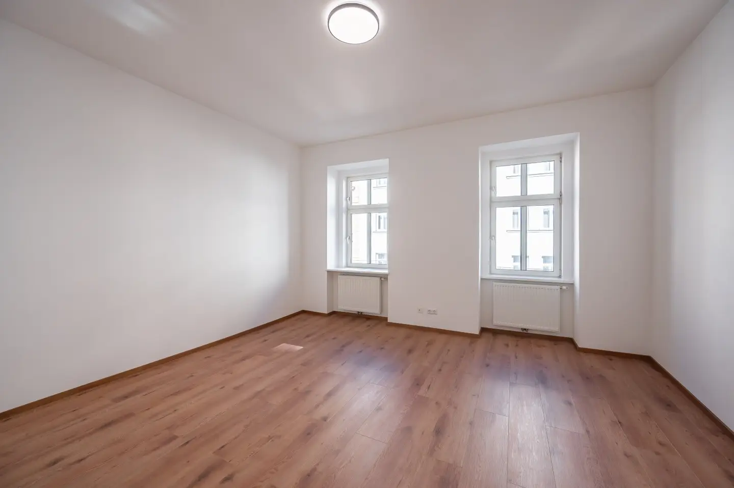 Modernisierte Altbauwohnung mit Lift – 49 m² um € 179.000!
