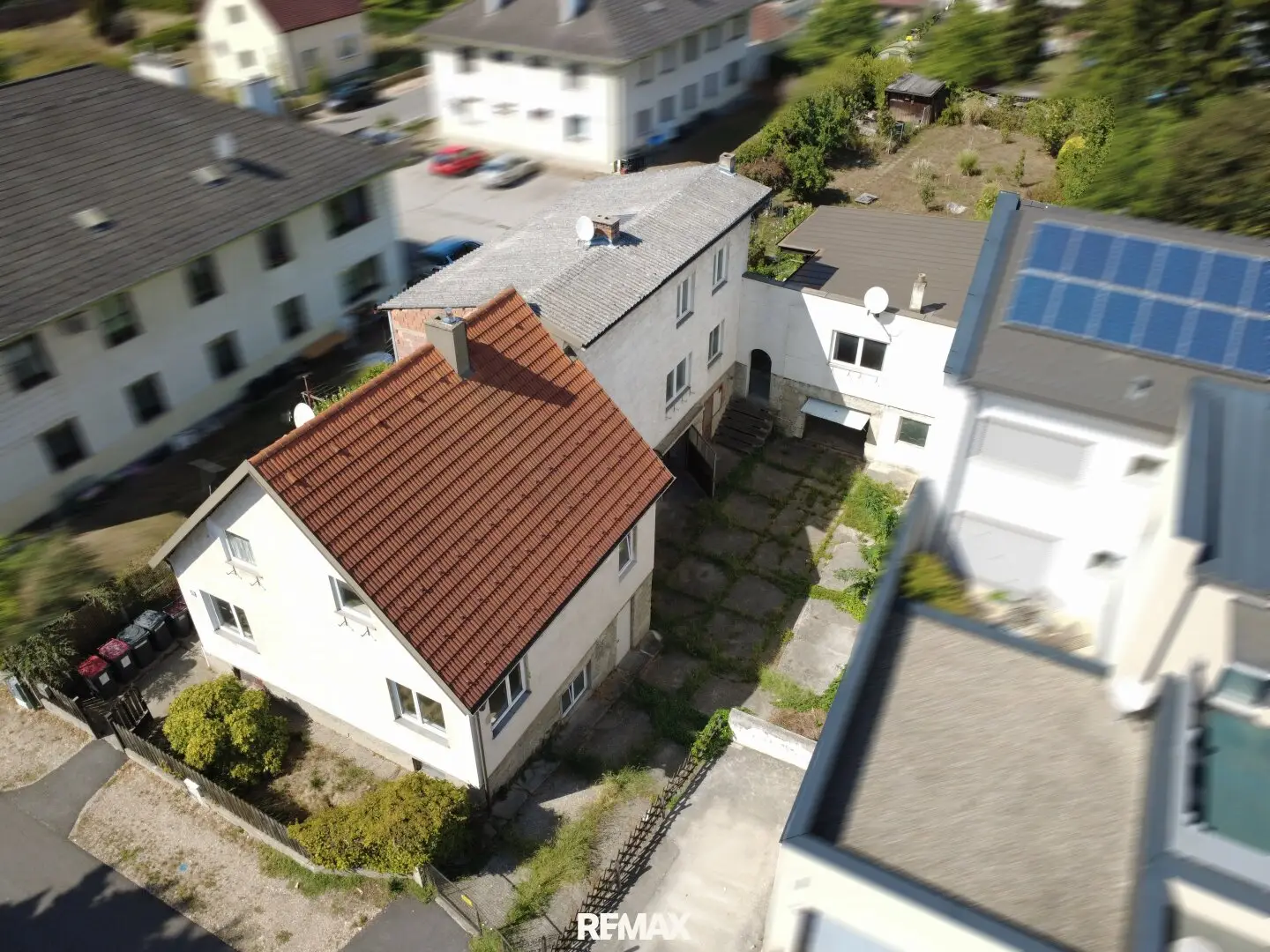 Spacious property with existing old buildings and large garden in Tulln