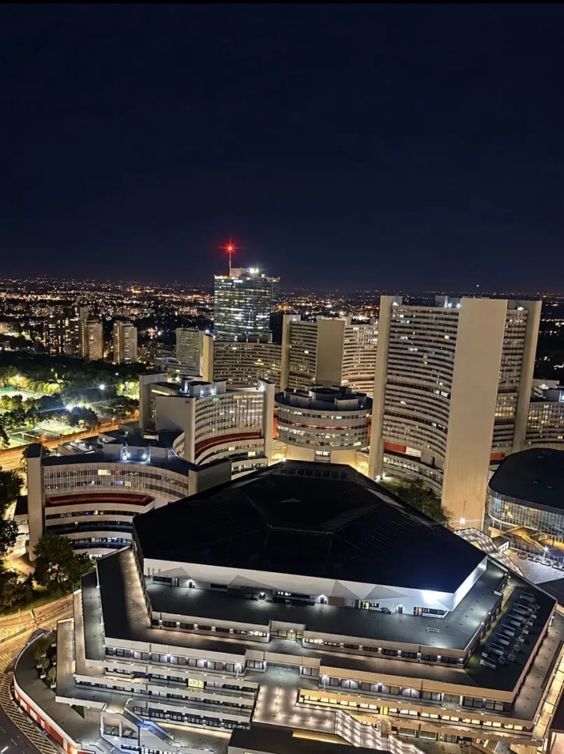 Panorama-Penthouse in Wien – Zwei Ebenen vollendeter Eleganz zwischen Himmel und Stadt