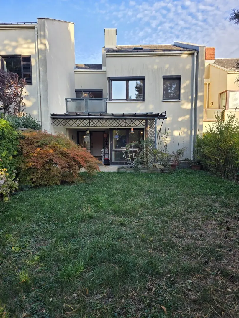 Terraced house in Brunn am Gebirge | 130 m² living space | Garden, terrace &amp; quiet location