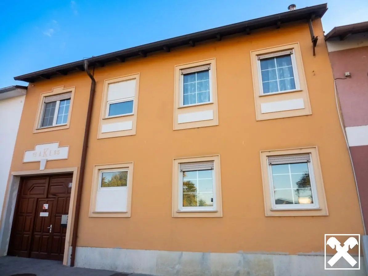 Familienwohnung modernisiert mit großem Garten und Einliegerbereich