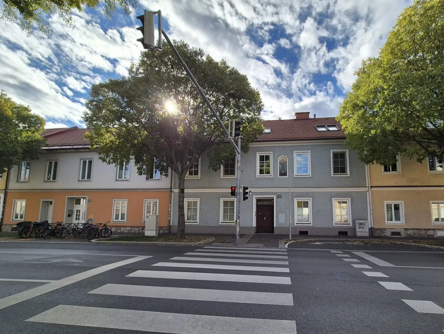 Gemütliche 1-Zimmer-Wohnung im Dachgeschoß in der Münzgrabenstraße!