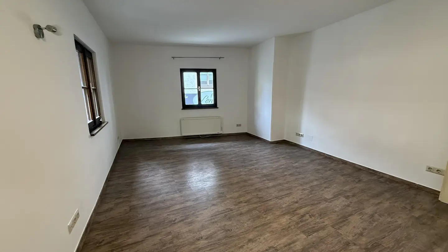 Helle Wohnung im Stadtkern ideal als Büro oder Praxis