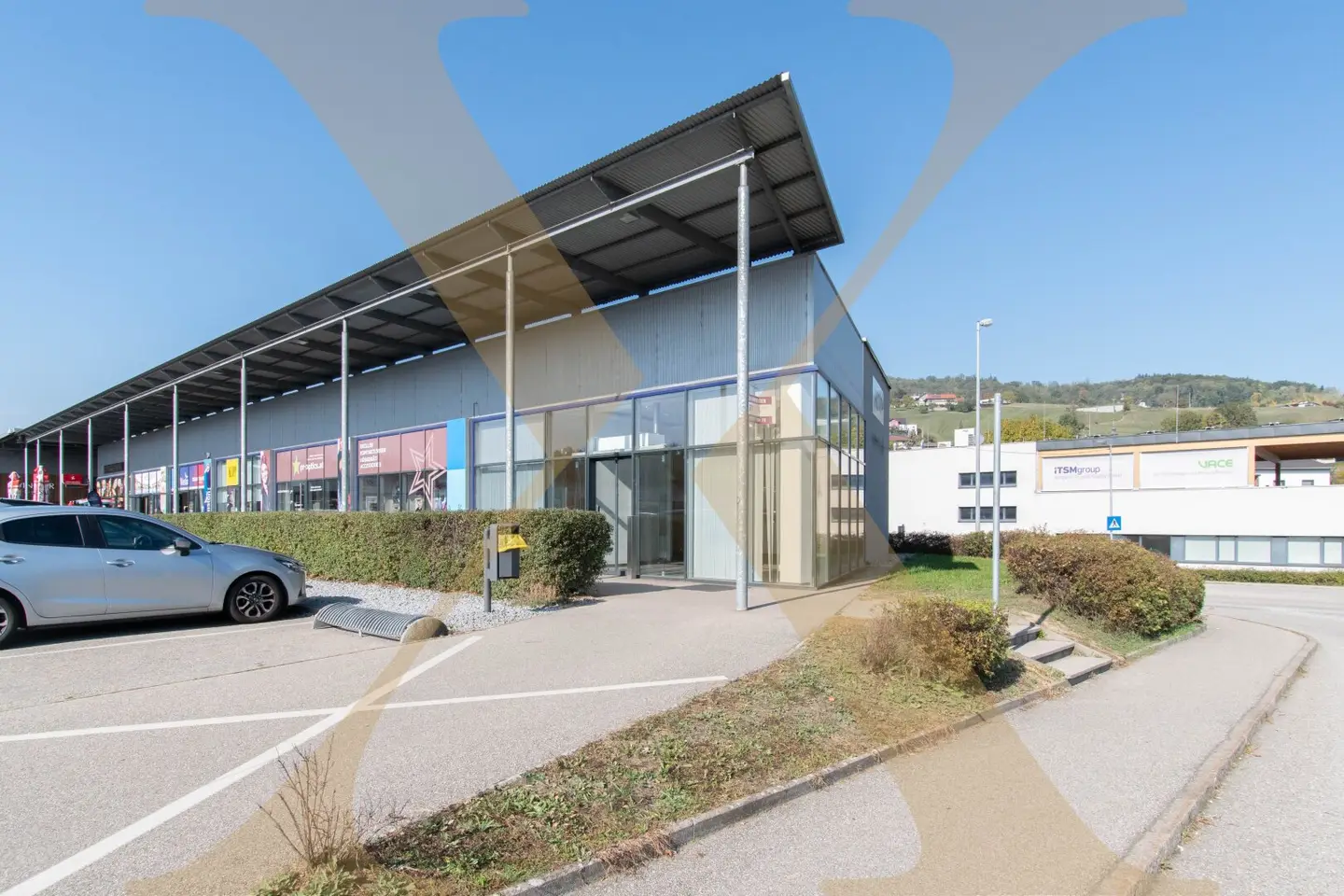 Vielseitige Geschäftsfläche mit ca. 108m² im FMZ Steyregg zu vermieten!