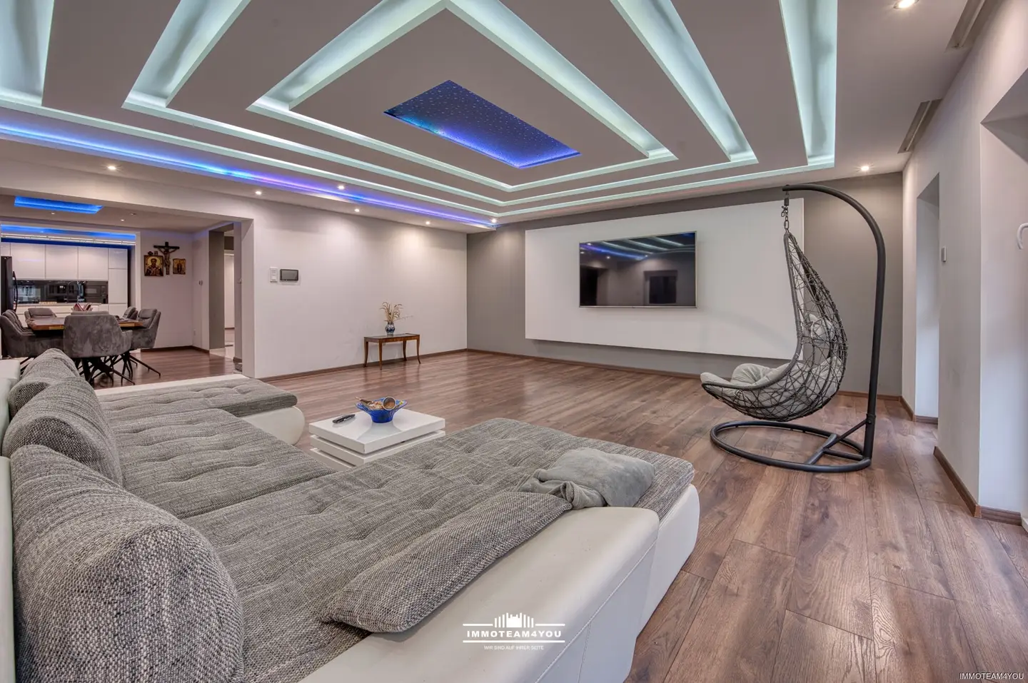 Zentrumsnahe Wohnung mit zwei Terrassen und kleinem Eigengarten