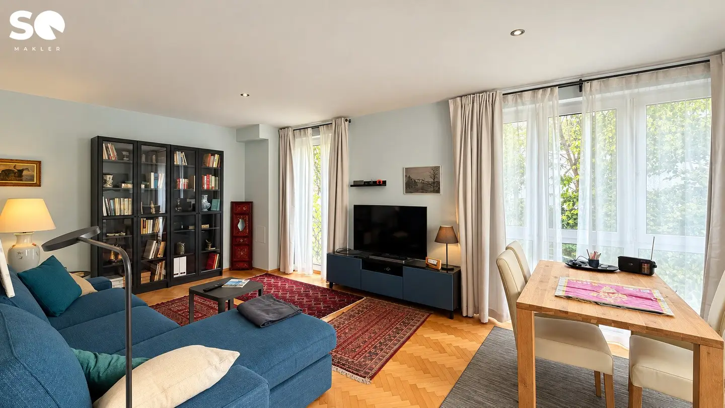 # SQ - VOLLMÖBLIERTE - ERDGESCHOSSWOHNUNG - 1180 WIEN GRENZE 1190 WIEN - 2 ZIMMER + GARTEN und TERRASSE