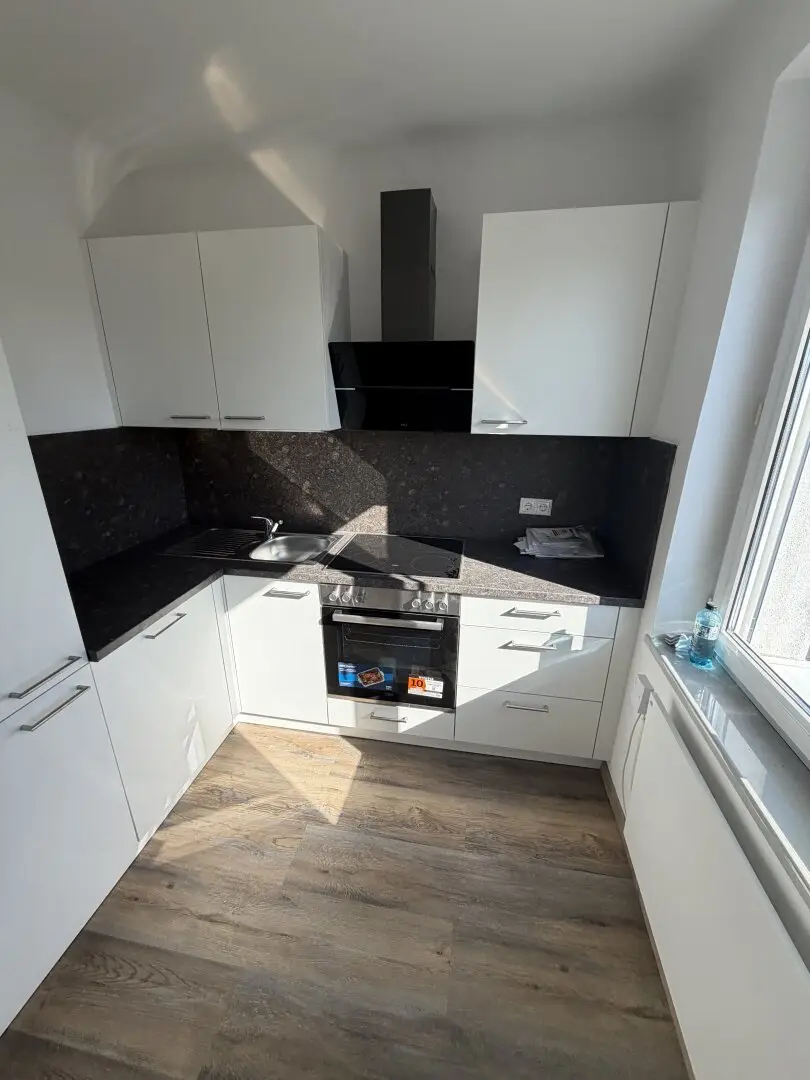 NEU renovierte, helle 2 Zimmer Wohnung in Korneuburg