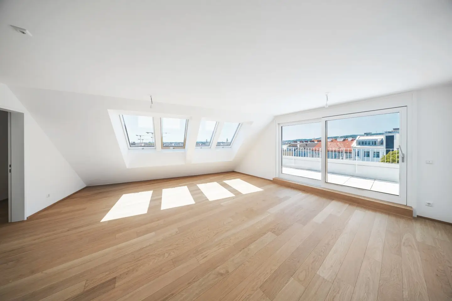 Dachgeschoss-Maisonette mit 3 Freiflächen | 121 m² Wohnfläche und 3,5 Zimmer
