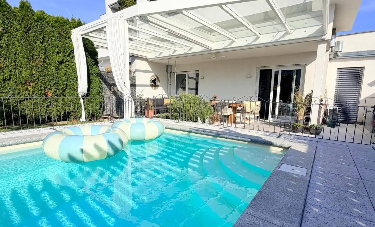 Garten - Maisonette mit Pool