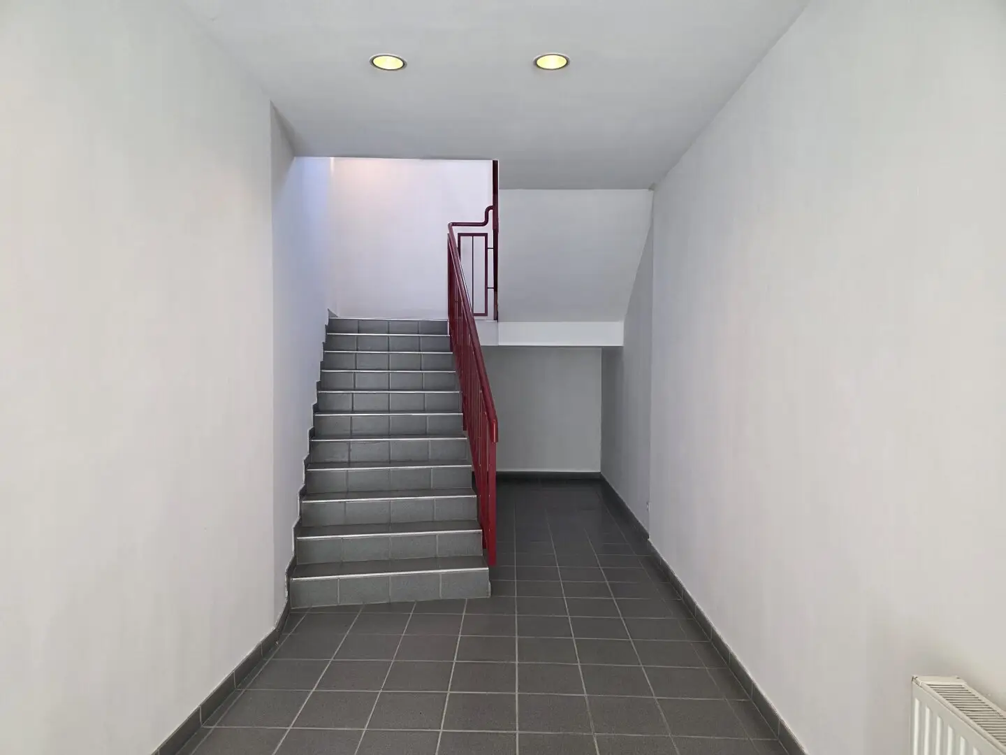 MITTEN in Stockerau: Dieses Büro punktet mit Klimaanlage &amp; nur 7 Gehminuten zum Bahnhof!