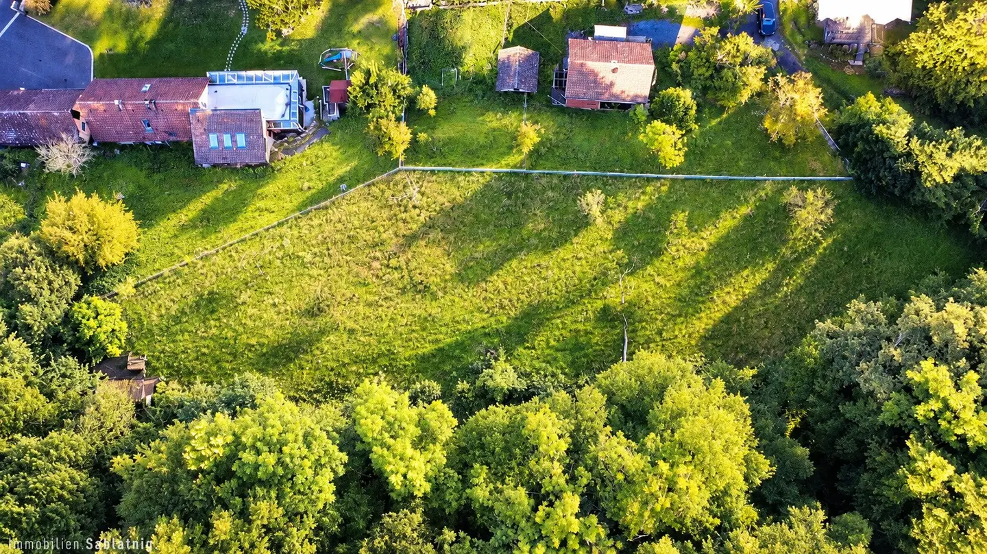 Ein Ort, an dem Ruhe zum Luxus wird! Traumhafte Aussicht am Buchkogel – exklusives Bauträgergrundstück in Wildon!