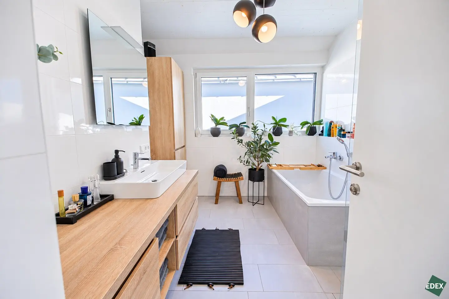 Badezimmer EG