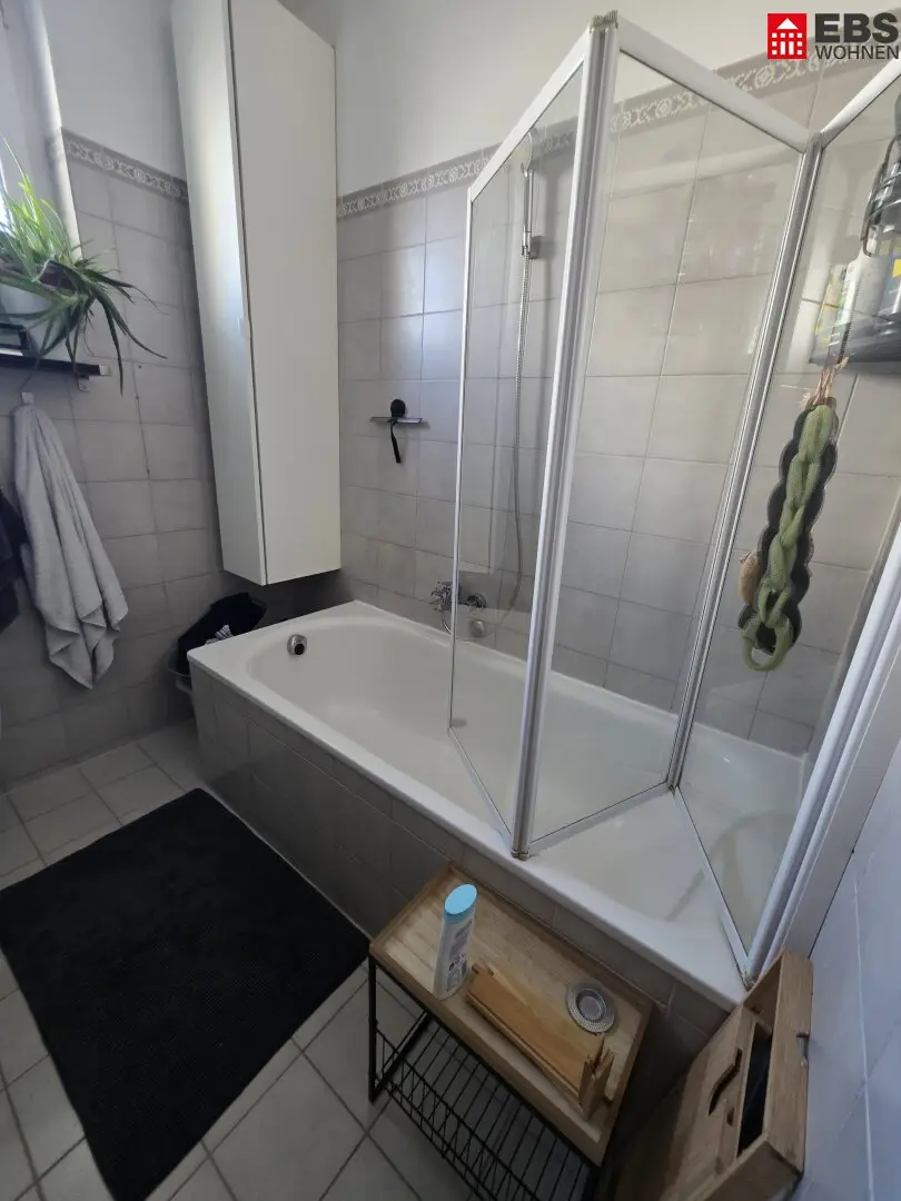 3-room apartment with approx. 82.73 m² including loggia in a quiet residential area of Traun St. Martin - very good layout including underground parking space Available from 01.12.2026