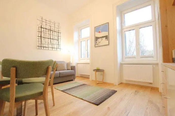 --- Wohnen an der Roßauer Lände - Charmante 1 Zimmer Wohnung - Servitenviertel --- derzeit vermietet