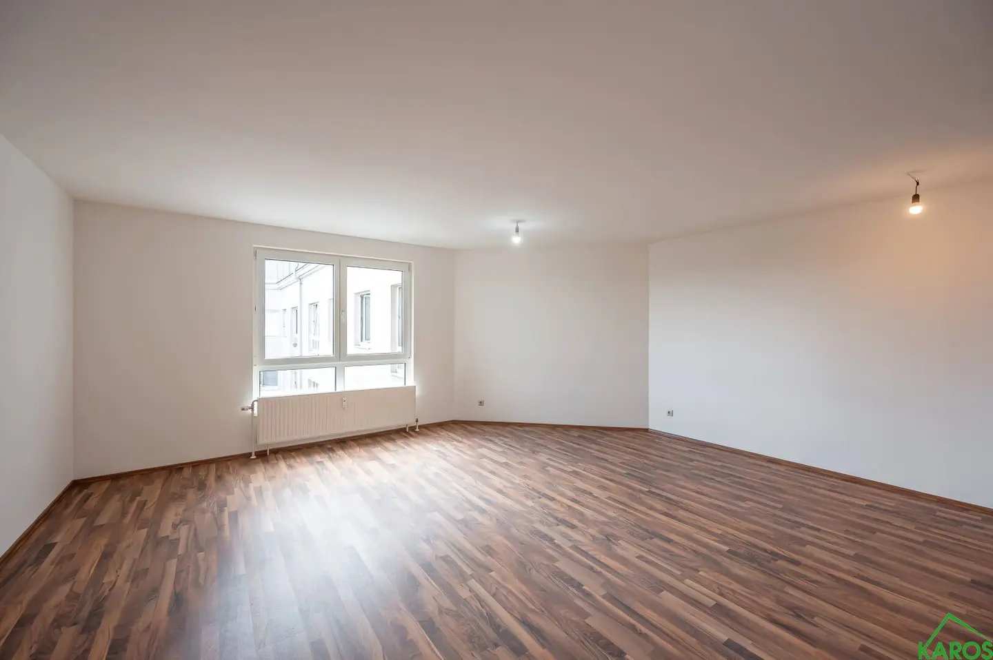 Modern 2-room apartment in 1100 Vienna with park view