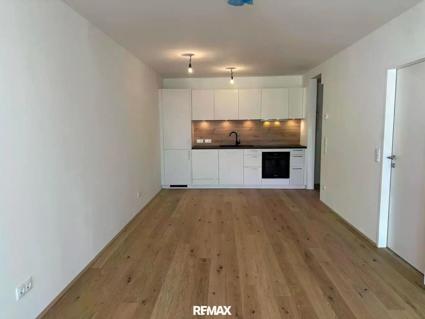 Exclusive new build apartments with outdoor areas in Hietzing's green prime location