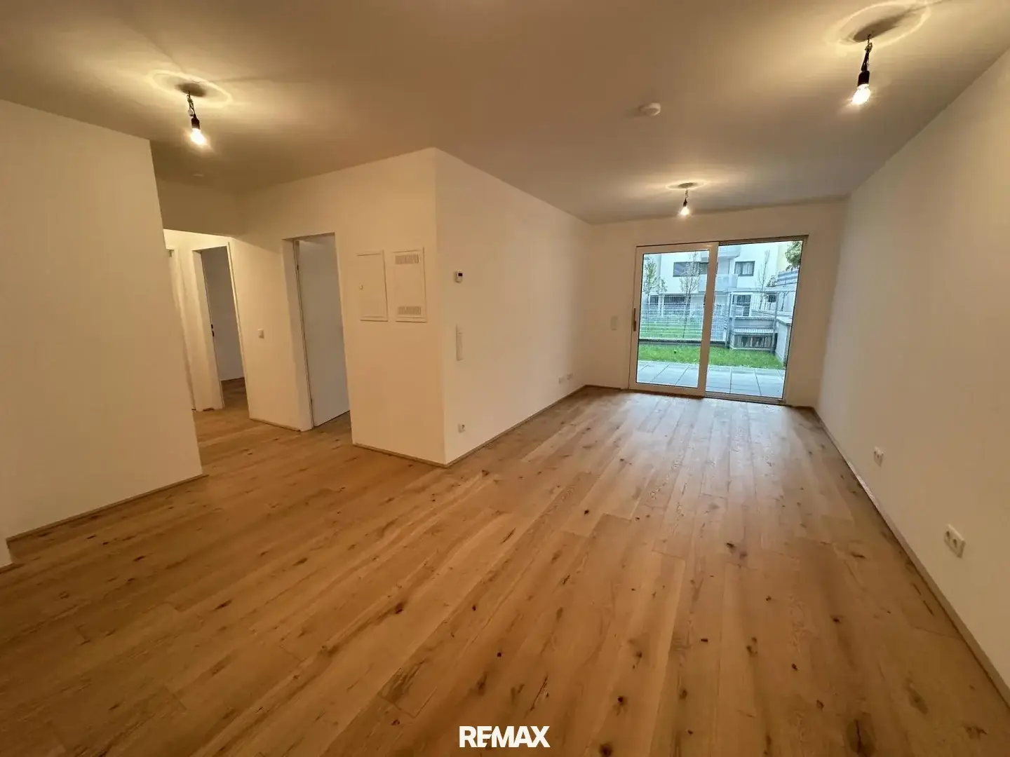 Exclusive new-build apartments with outdoor areas in Hietzing's prime green location