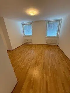 Sonnendurchflutete, ruhige 2-Zimmer-Wohnung mit Grünblick direkt beim Sonnbergmarkt, 1190 Wien
