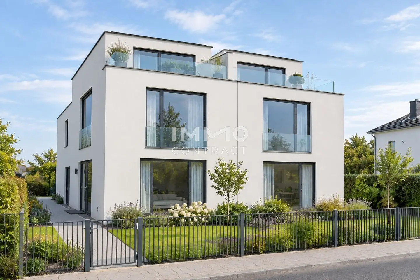 WOHNTRAUM MIT DACHTERRASSE – Modernes 5-Zimmer-Doppelhaus mit Eigengarten