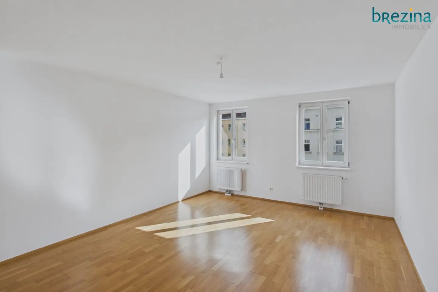 Großzügig und unbefristet an der Wiedner Hauptstrasse