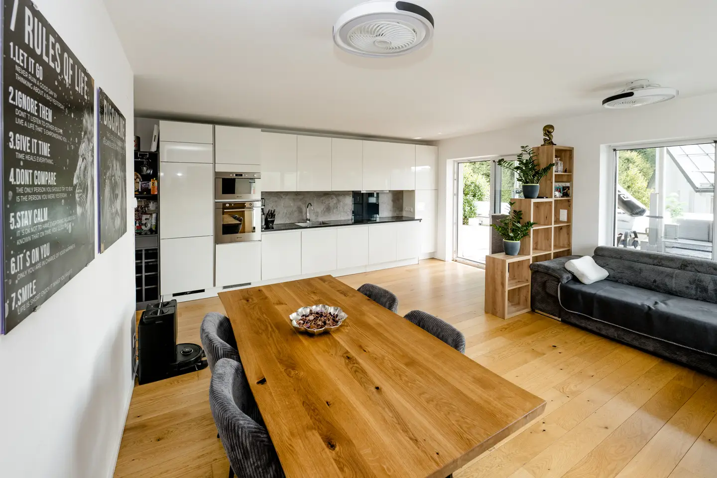Wohnung mit privatem Pool und Sauna im Grünen