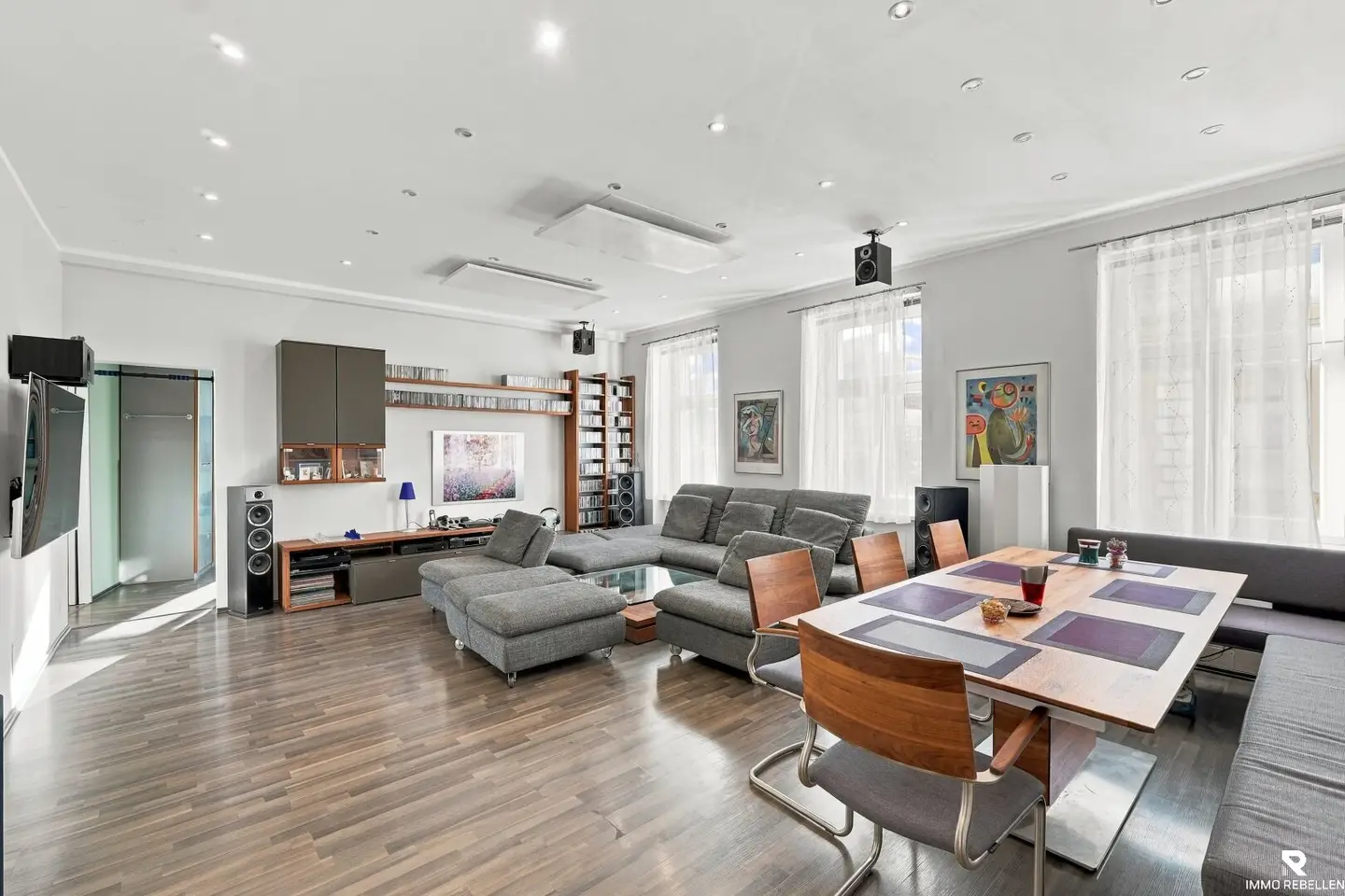 Licht, Weitblick &amp; Wellness – Großzügige 3-Zimmer-Eckwohnung in Währing