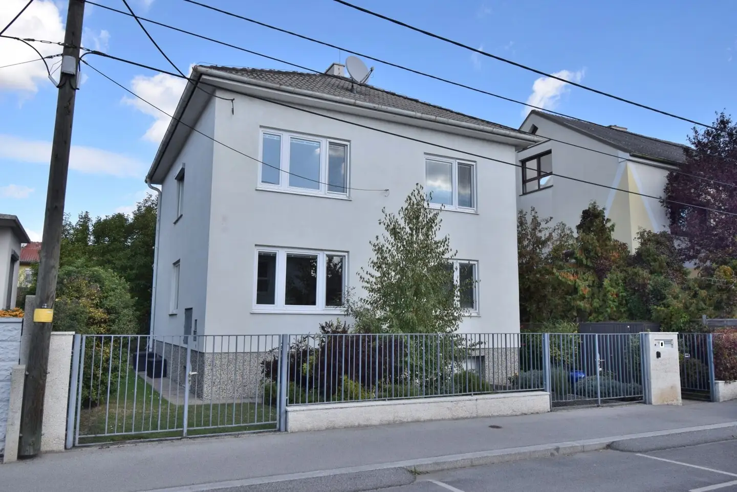 Sehr gepflegtes Haus, 2 Wohneinheiten
