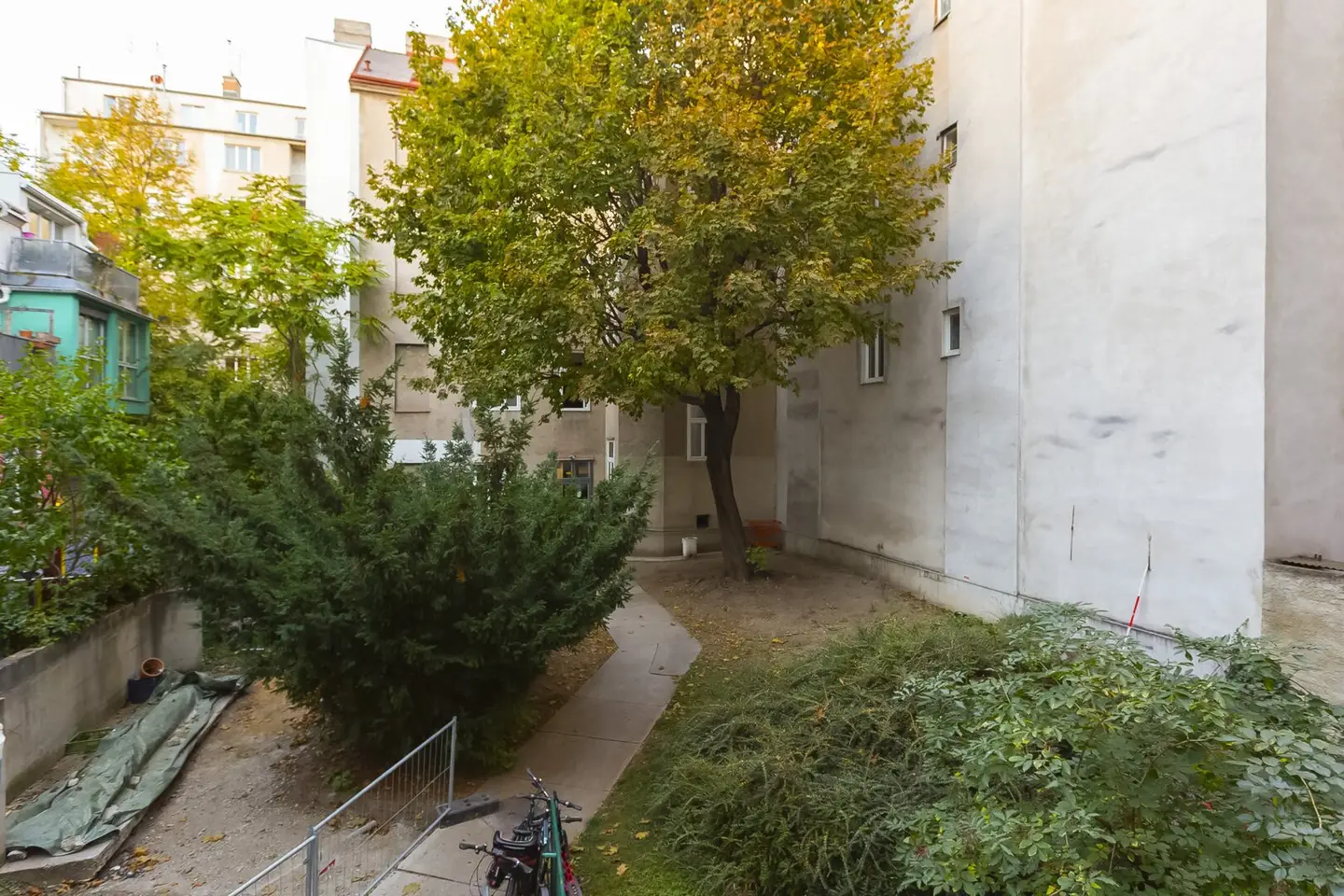Grundsteingasse, Brunnenmarkt - courtyard-side 2-room new build on 1st floor with lift