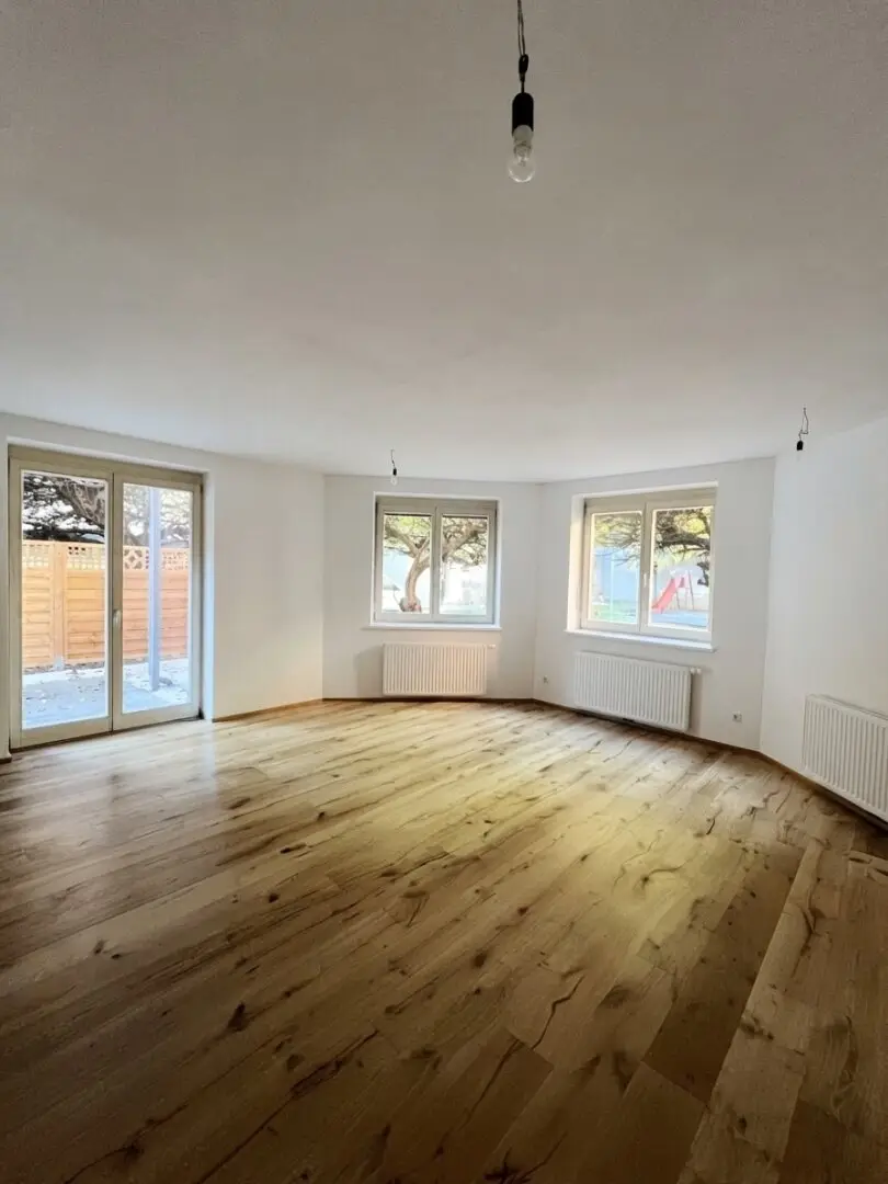 Umfassend modernisierte und renovierte 3-Zimmer-Wohnung mit Terrasse in Graz