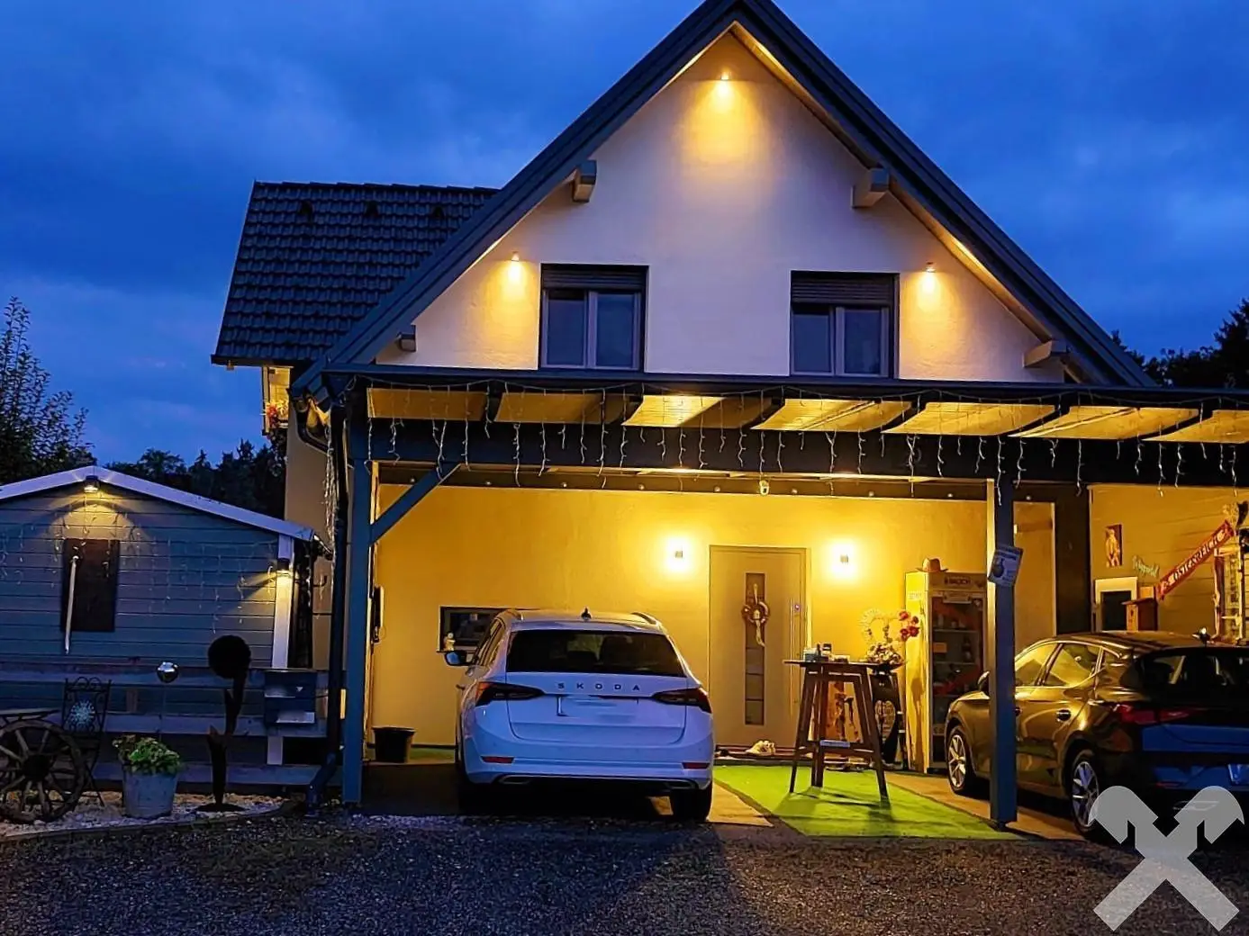 Einfahrt-Carport_Nacht