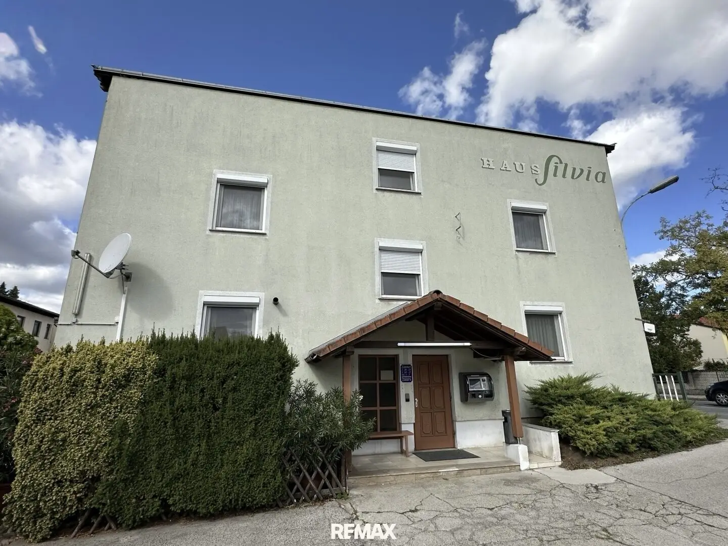 Hotel in secluded location – ideal for rooms for tradespeople and worker quarters