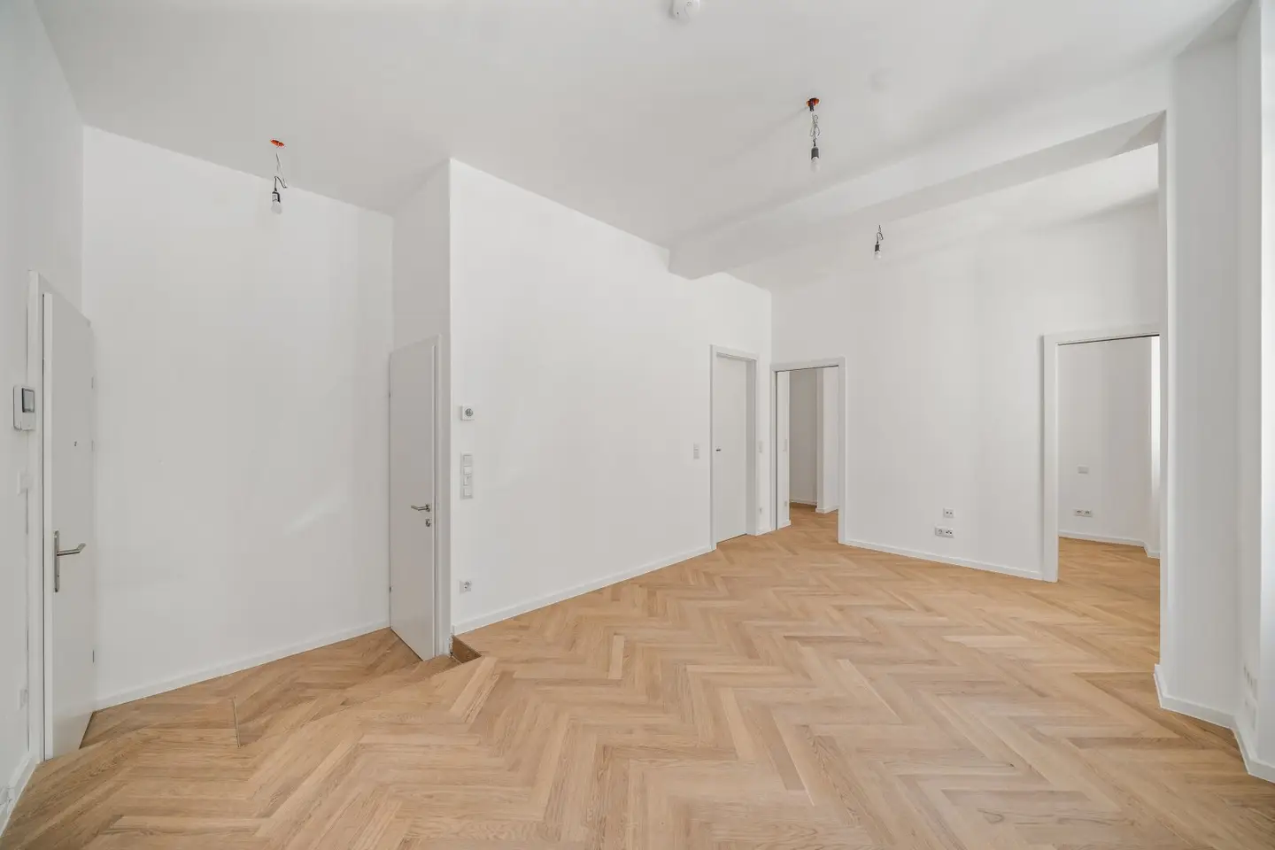Schön sanierte 2 Zimmerwohnung im Erdgeschoß!