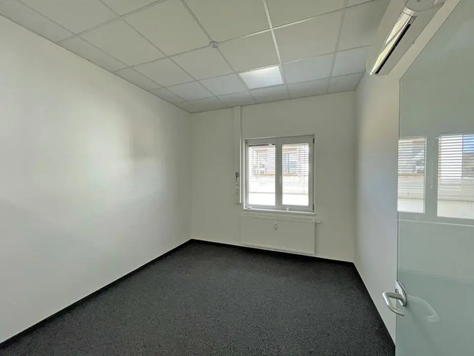 Accessible office spaces with modern equipment in St. Marein near Graz