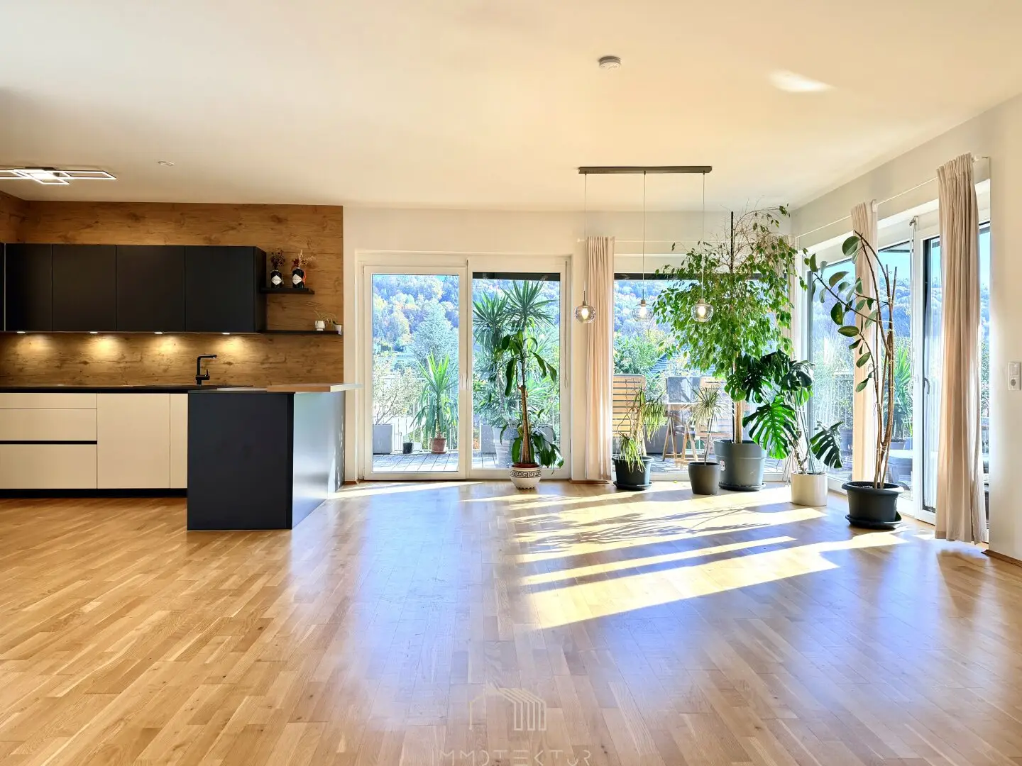 FÜR NATURLIEBHABER: Exklusive 5-Zimmer-Wohnung mit Doppelcarport nähe Seiersberg