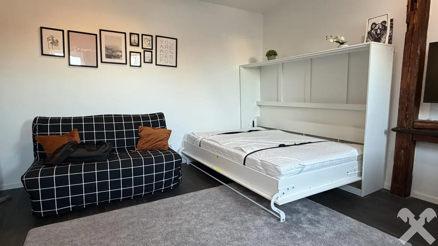Wohnraum mit Schrankbett