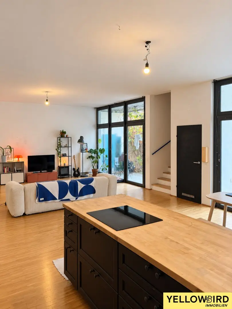 Bright new-build maisonette apartment with private garden &amp; loggia I garage I studio zoning
